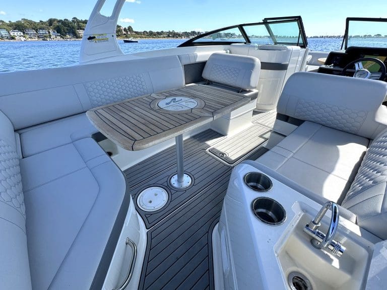 Sea Ray SDX 270 — photo 15
