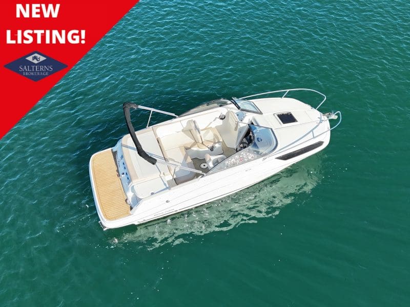 Bayliner VR5 Cuddy